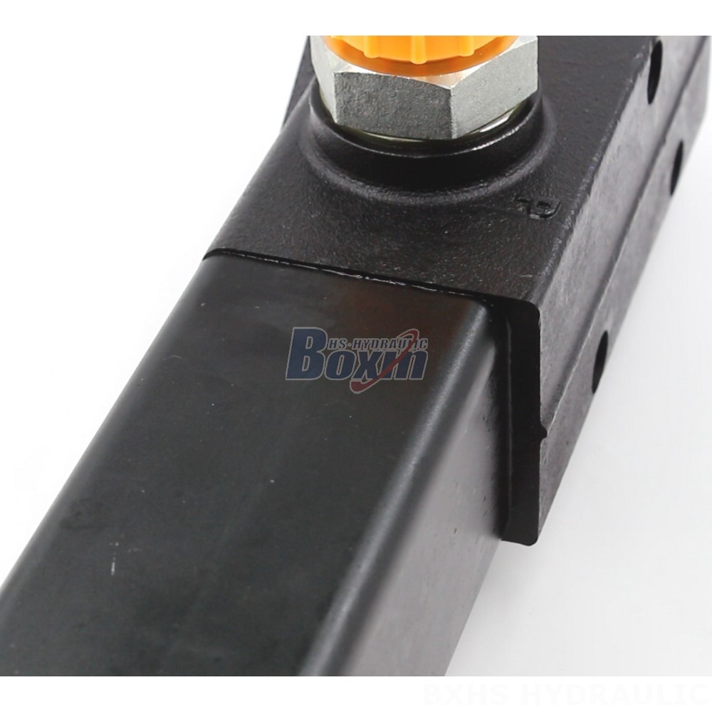 Reliable Pneumatic Directional Valve | Industrial Equipment & Machinery detail image